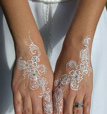 White henna pattern