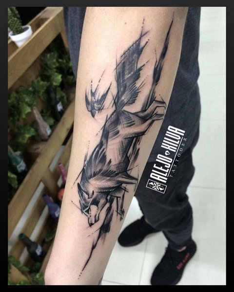 What does the wolf tattoo mean? The meaning of the wolf tattoo for men and women: photo