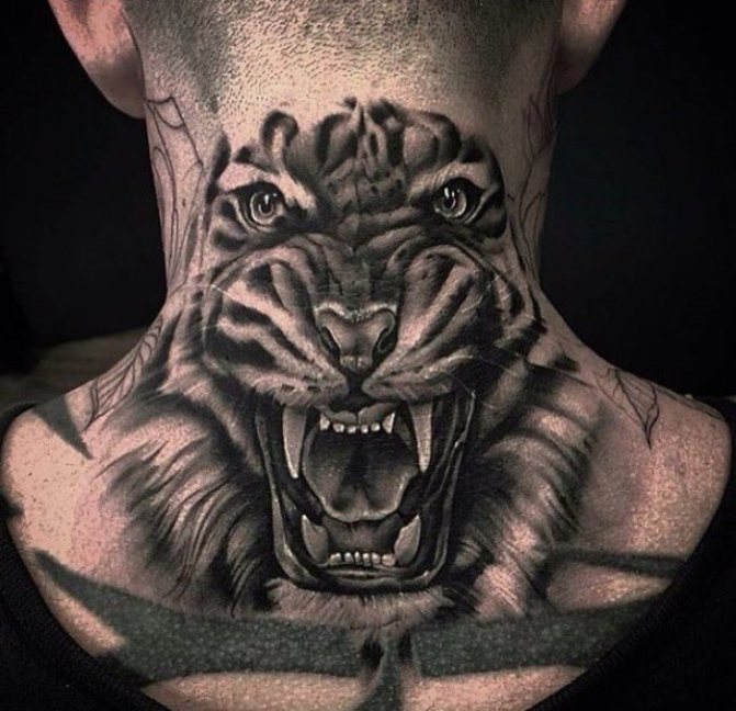 The spectacular big tiger tattoo is worthy to decorate the neck of a brave person