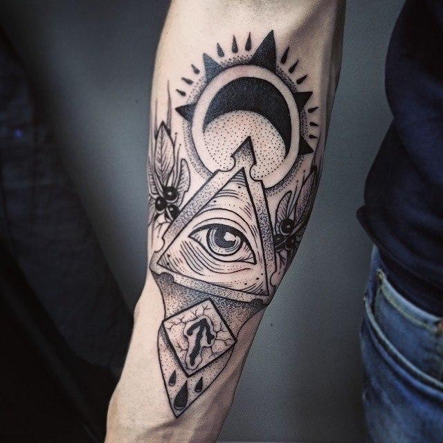 Art tattoo Masonic eye