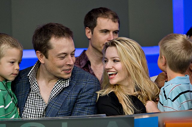 Elon Musk and Tatula Riley with the engineer's children from their first marriage