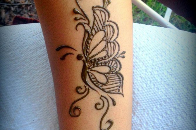 Images with a henna butterfly