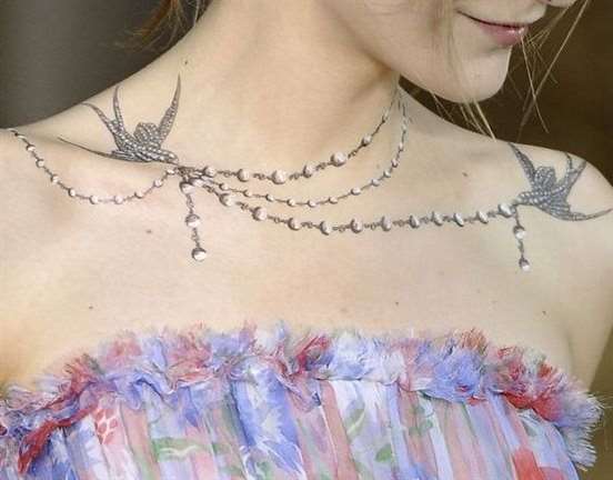 Necklace made of small microdermals.