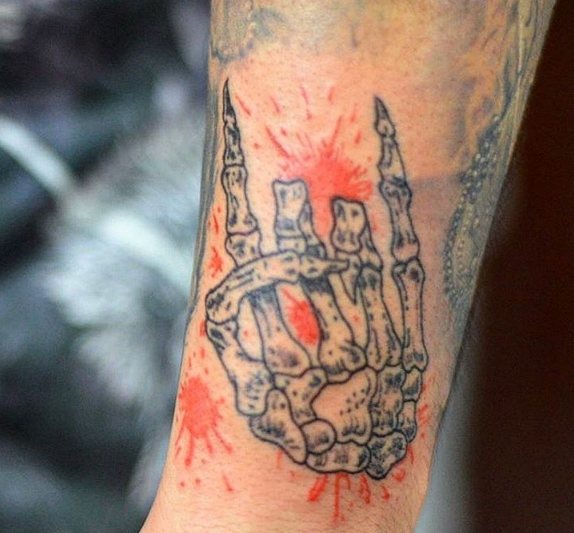 Skeleton fingers - rock tattoo