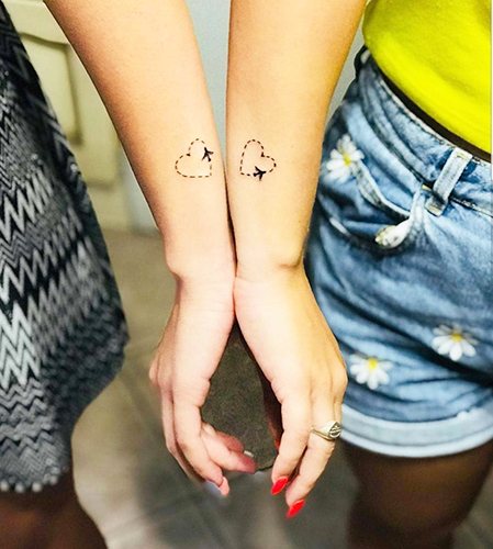 Pair tattoos for girlfriends small on the arm, leg, wrist, collarbone. Photo