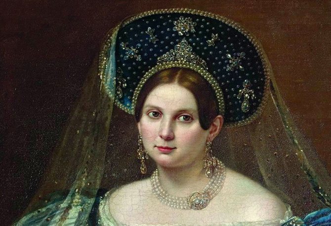 Portret de femeie în coif