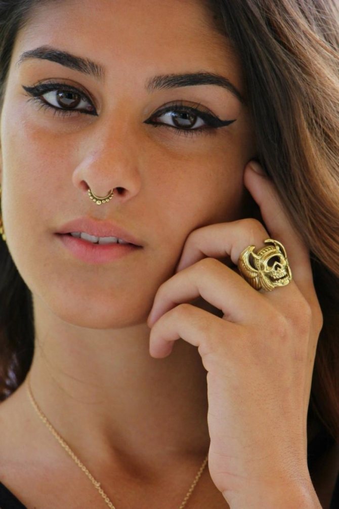 Septum piercing - technique of piercing, how to choose rings, earrings and other jewelry, funny photos of works