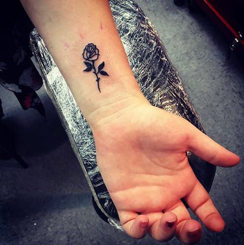 Tattoo a flower on the wrist