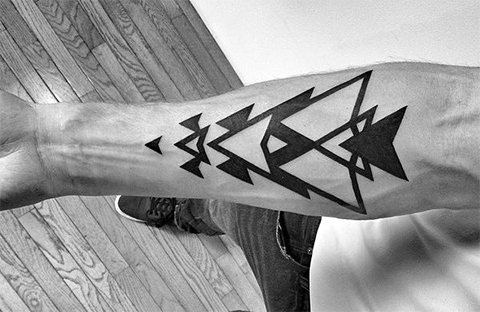 Tattoo geometry on the arm