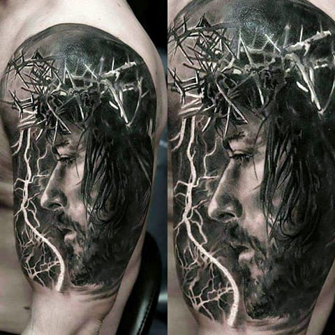 Tattoo of Jesus Christ with a crown of thorns