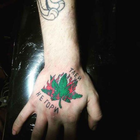 Cannabis per tatuaggi a portata di mano