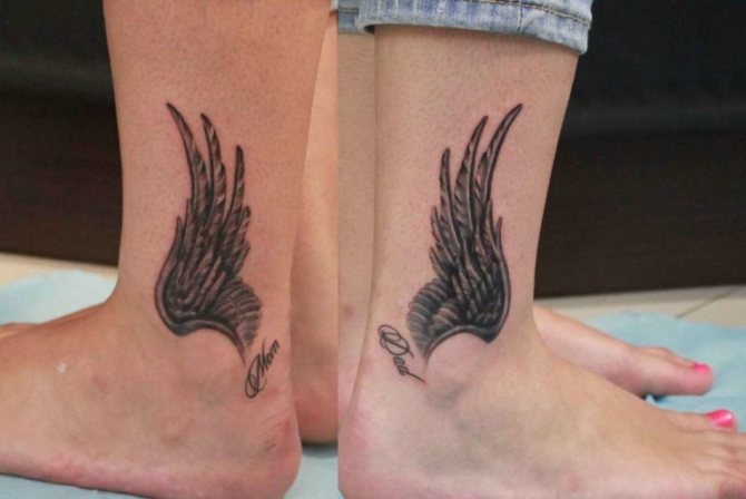 Tattoo wings on the ankles
