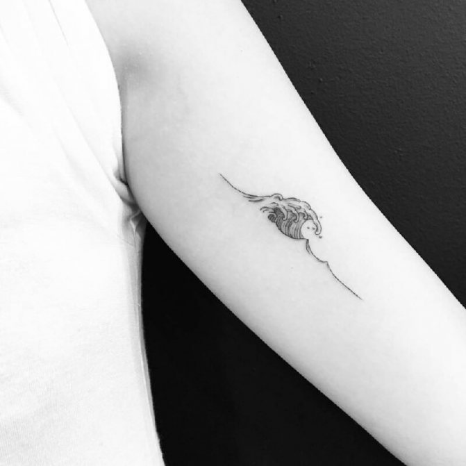 Tattoo sea - tattoo sea - small tattoo sea - tattoo sea minimalism