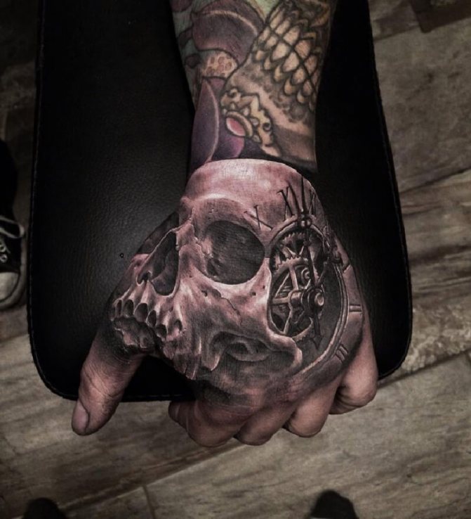 Tattoo on hand - Tattoo on hand - Hand tattoo - Tattoo on hand skull
