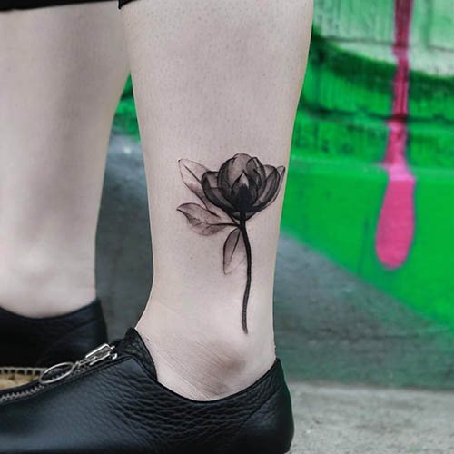 Tattoo on the ankle female with meaning. Picture, meaning