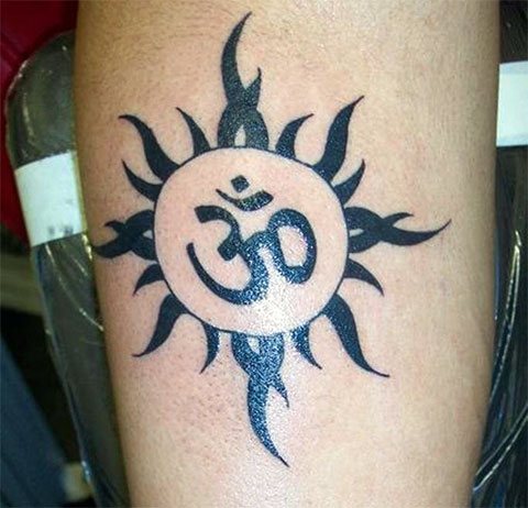 Tattoo Eom inside the sun on your arm