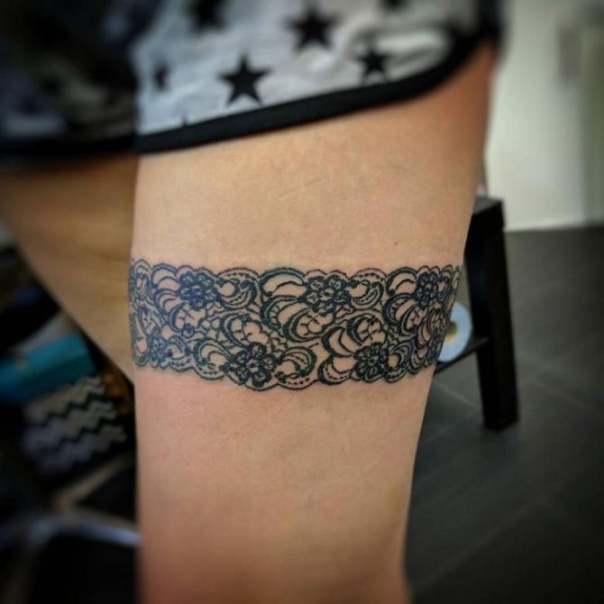 Tattoo garter (83 photos) - meaning, sketches for girls on the hip, leg