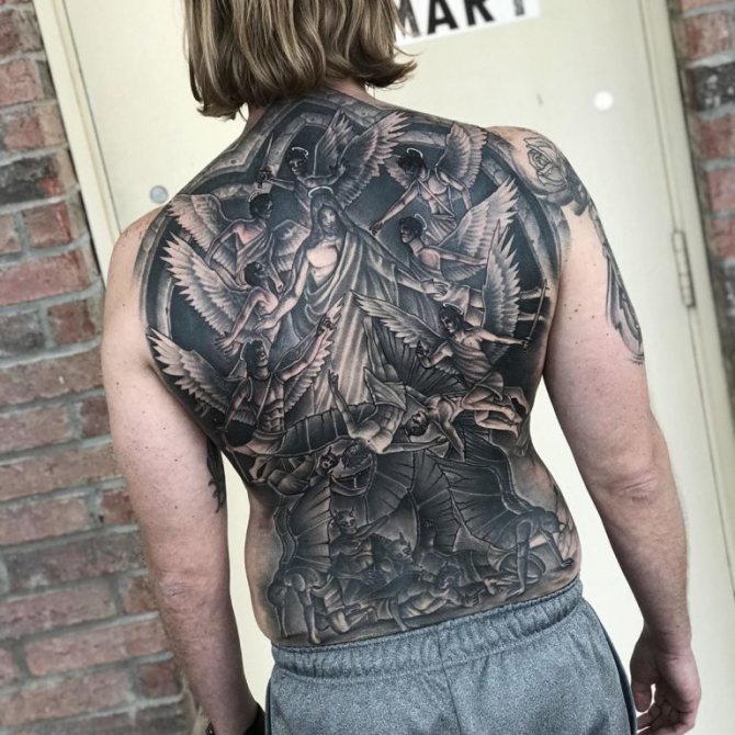 tatuaj religie