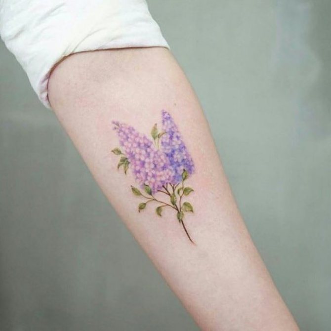 tattoo lilac on hand
