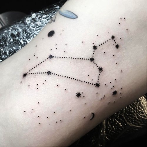Tattoo Constellation Leo. Photo, meaning, sketches for girls