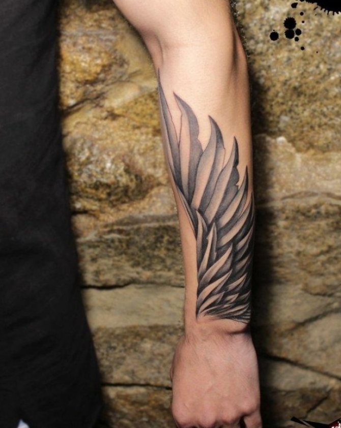 Le ali del tatuaggio possono essere piccole