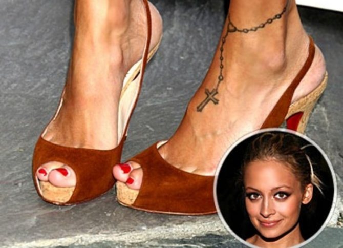 Tattoo on the ankle of Nicole Richie