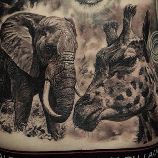 Elefant și girafă tatuaje