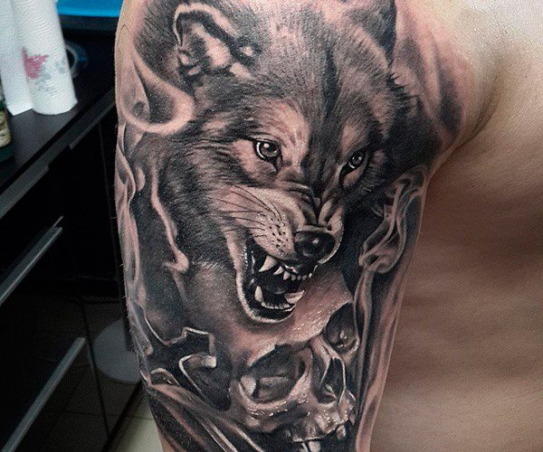 Howling wolf tattoo meaning in the zone
